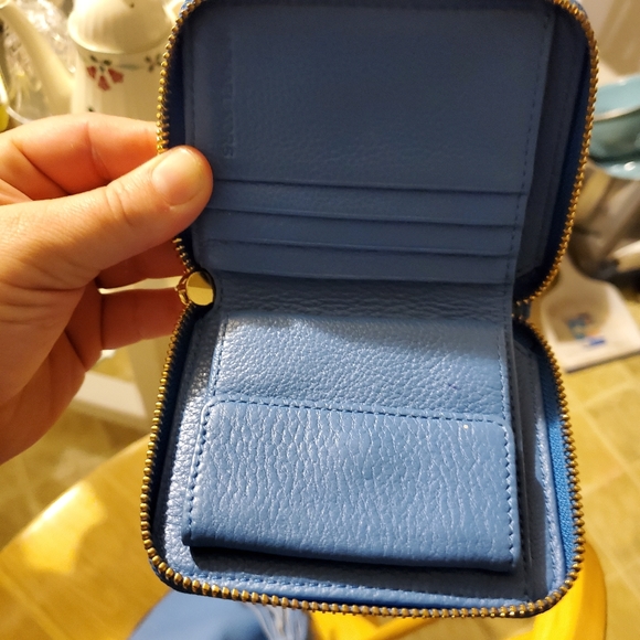 Michael Kors pocketbook and wallet - Picture 2 of 10